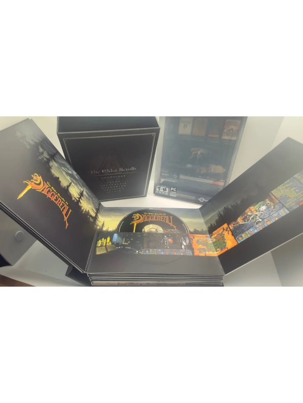 The Elder Scrolls Anthology Collector's 9 Disc Set for PC